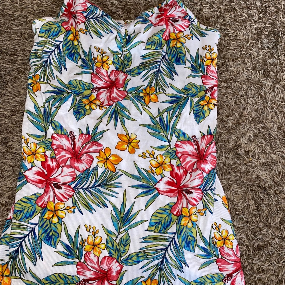 Tank top size large